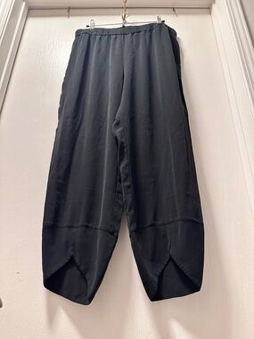 Eileen Fisher 100% Silk Tapered Hem Pants